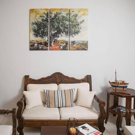 Aegina Town Apartment , With Private Parking Esterno foto