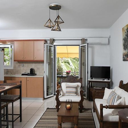 Aegina Town Apartment , With Private Parking Esterno foto