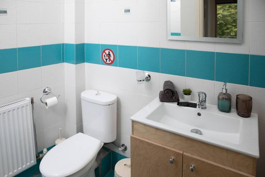 Aegina Town Apartment , With Private Parking Esterno foto