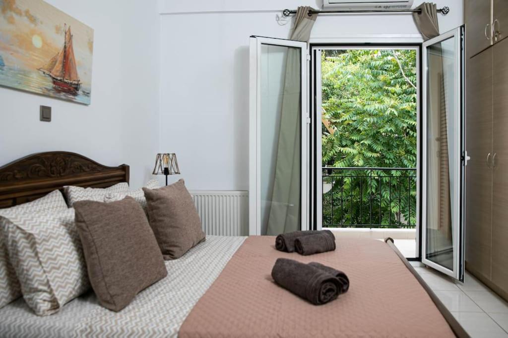 Aegina Town Apartment , With Private Parking Esterno foto
